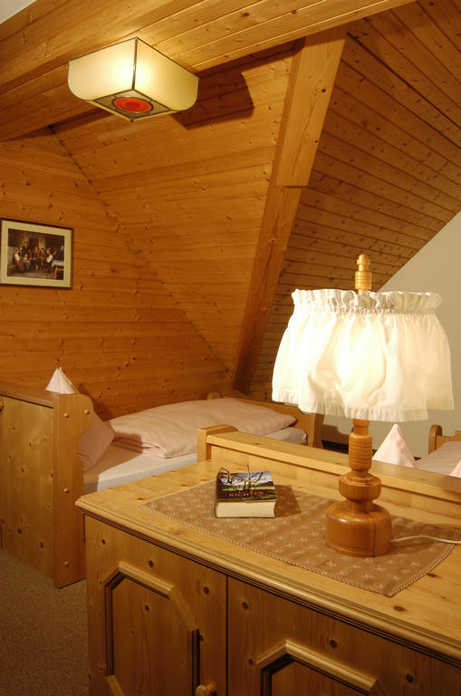 Cafe Rainer Apartment Sankt Johann in Tirol Room photo
