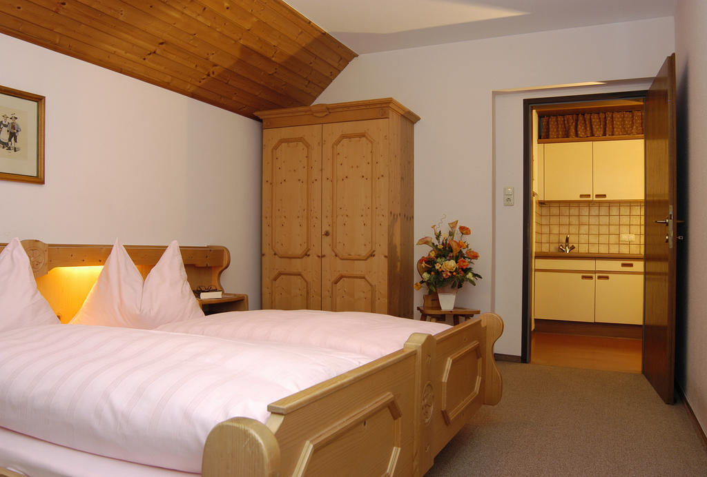 Cafe Rainer Apartment Sankt Johann in Tirol Room photo
